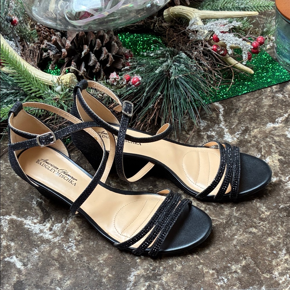 American Glamour Badgley Mischka Black Glitter Sandals sz 8.5